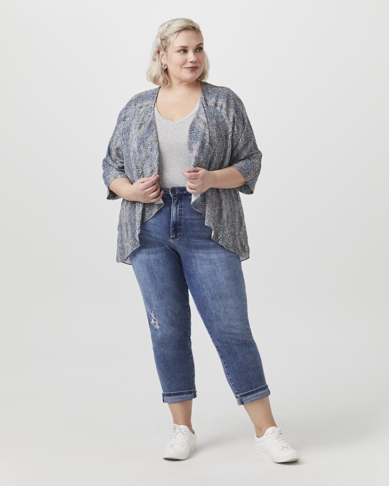 Plus size model with rectangle body shape wearing Hallie Kimono by Downing Studio | Dia&Co | dia_product_style_image_id:150401